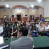 El doctor David Carbajal dictando su conferencia sobre Agustín Rivera ante el público que se convocó en la biblioteca