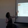 En su presentación, apoyada por diapositivas, explicaba los grupos y propiedades de cada uno