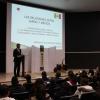El Excelentísimo Señor Yasushi Takase, Embajador de Japón en México, dictando su conferencia