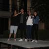 Alumnos del CULagos participan en equipo cantando una canción