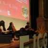 El escenario del teatro Rosas Moreno. De izquierda a derecha: Yahaira Padilla, como moderadora; Damián Alcázar y Sebastián del Amo