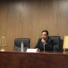 El vocal ejecutivo del INE charló con los asistentes a la Sala de Juicios Orales
