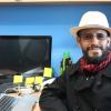 El doctor Isaac Zarazúa en su cubículo de investigación