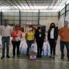 Trabajadores del CULagos están haciendo la entrega de las despensas a los estudiantes que lo solicitaron